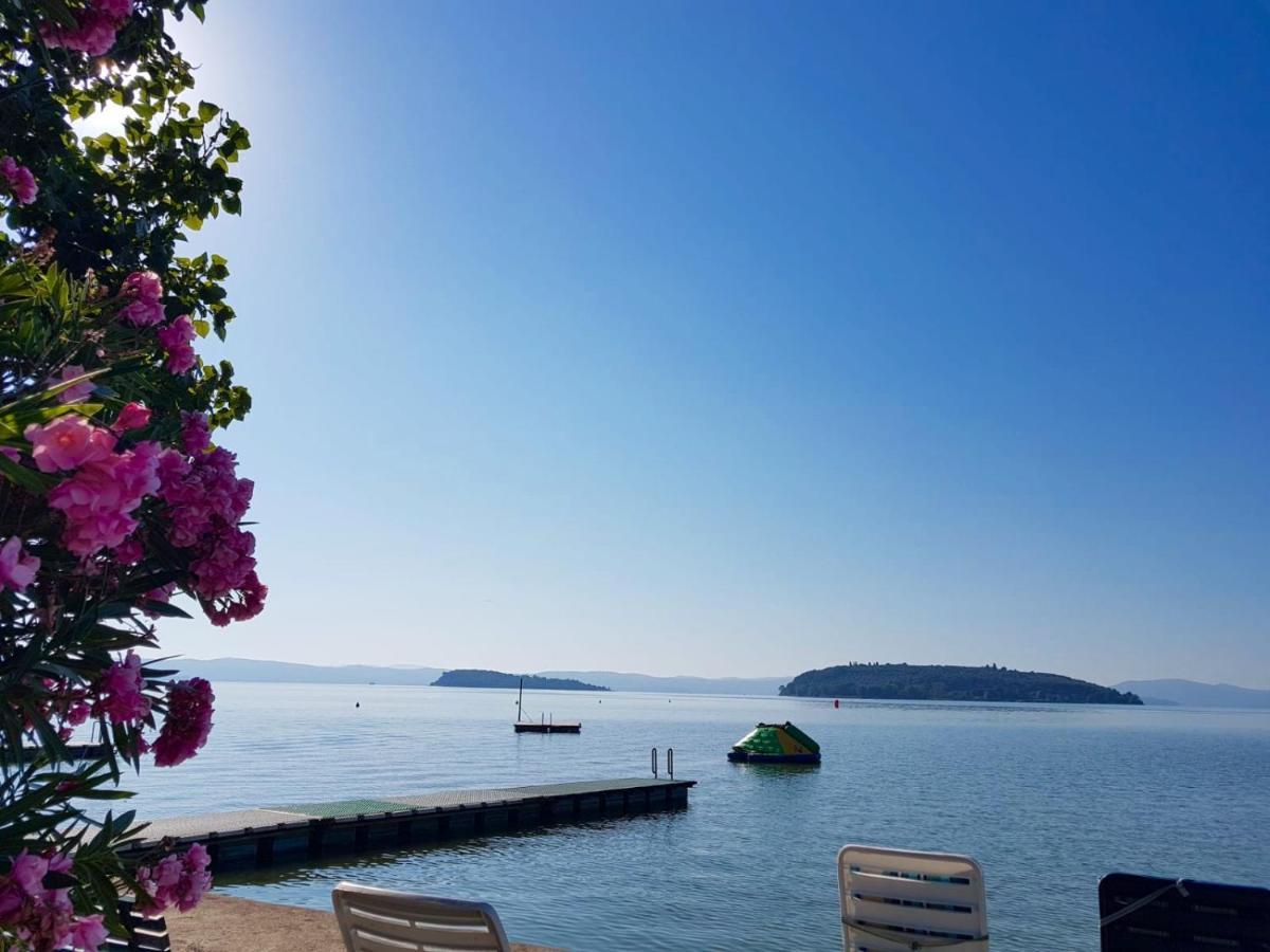 Camping Village Punta Navaccia Tuoro sul Trasimeno Exterior photo