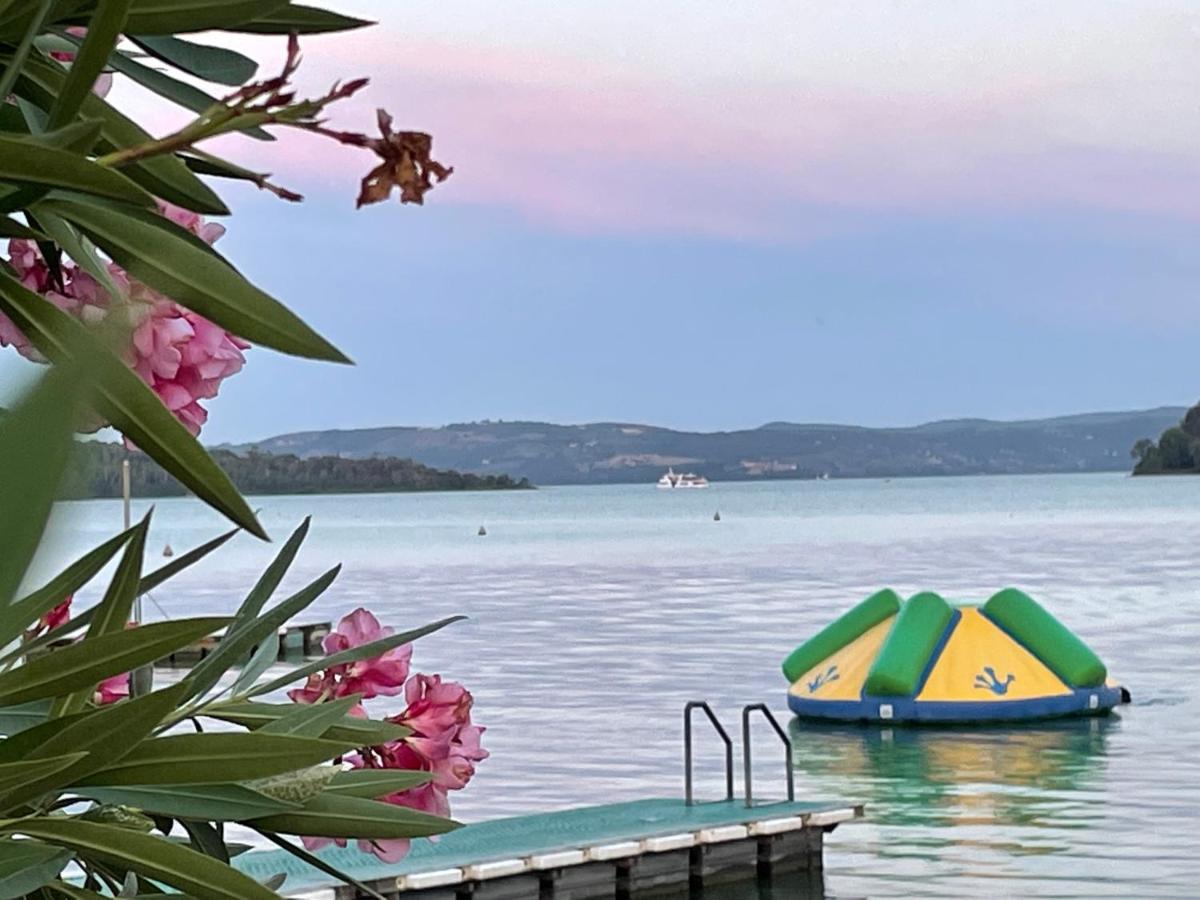 Camping Village Punta Navaccia Tuoro sul Trasimeno Exterior photo