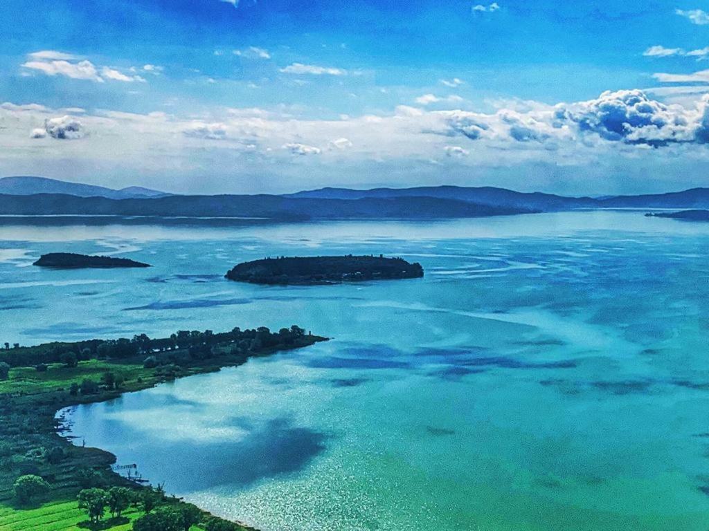 Camping Village Punta Navaccia Tuoro sul Trasimeno Exterior photo