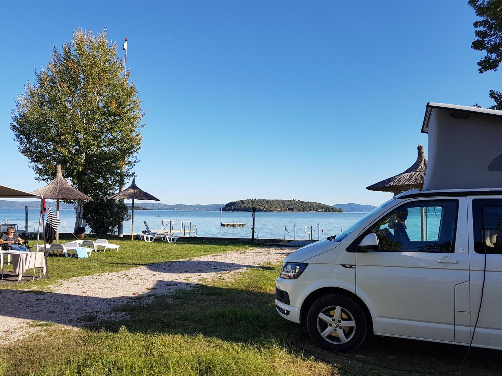 Camping Village Punta Navaccia Tuoro sul Trasimeno Exterior photo
